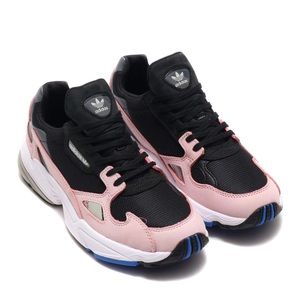 NIB Adidas womens Falcon sneaker size 7
